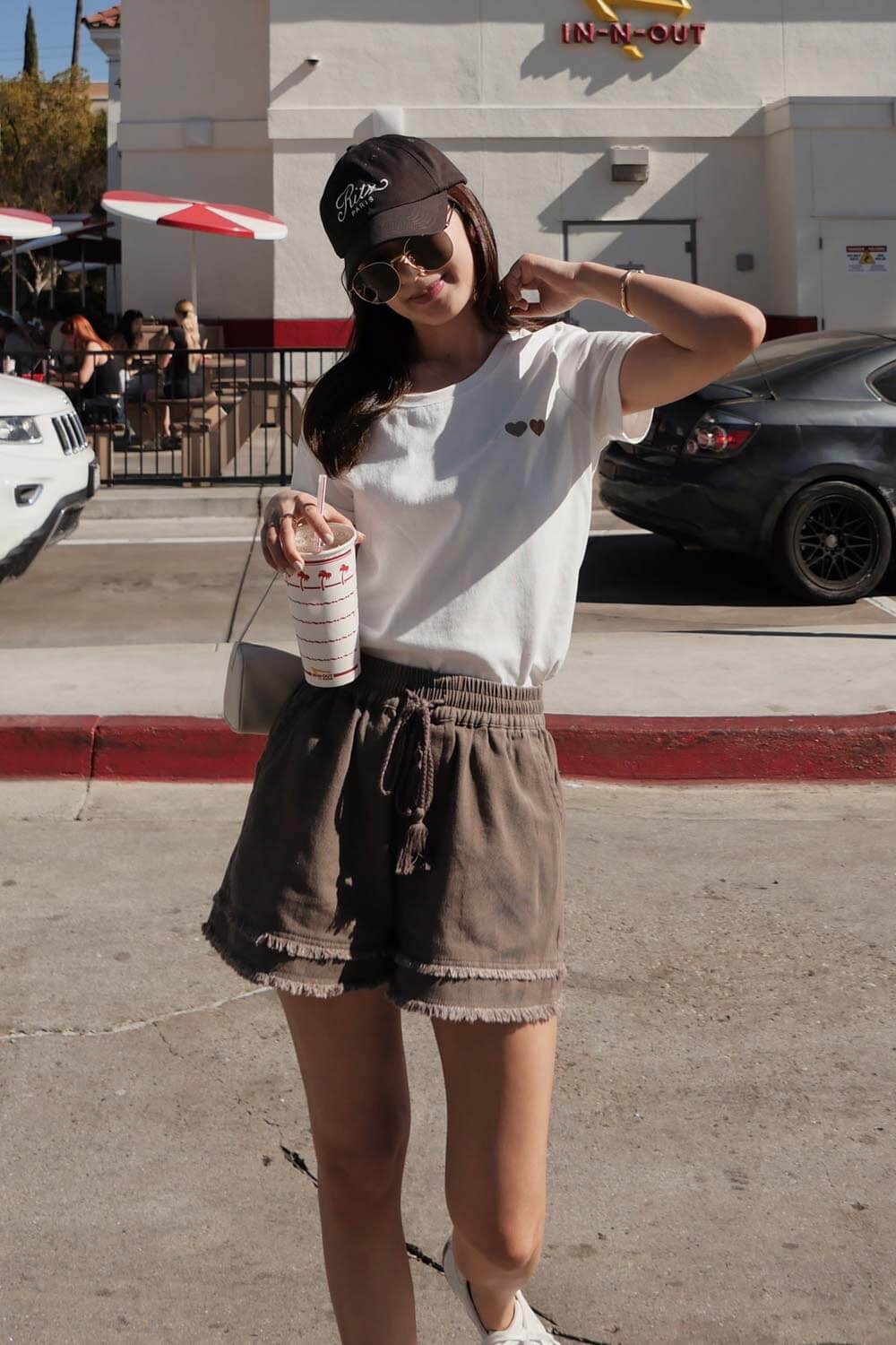 漸層愛心刺繡T恤