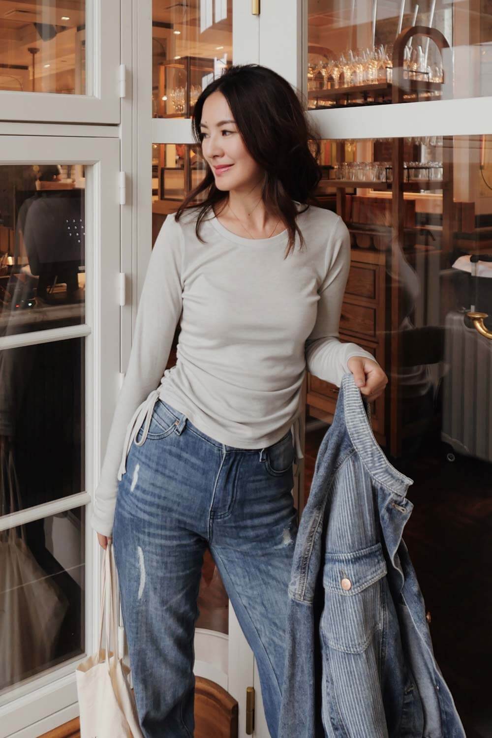 側抽皺圓領上衣