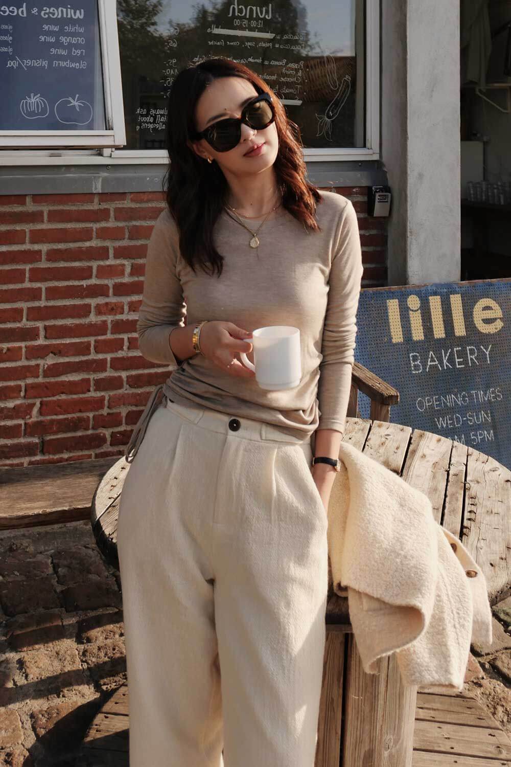 側抽皺圓領上衣