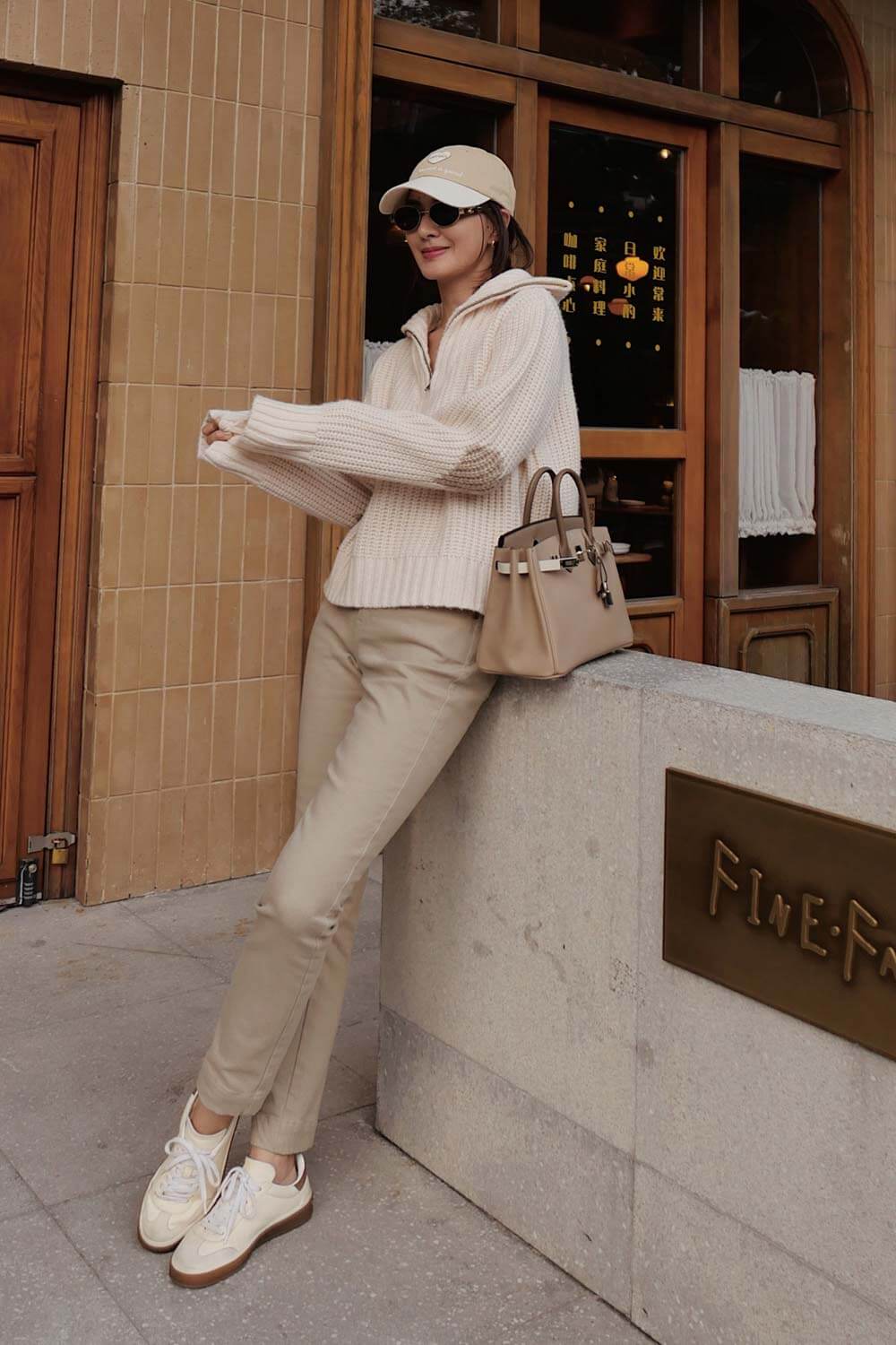 內刷毛窄管休閒褲