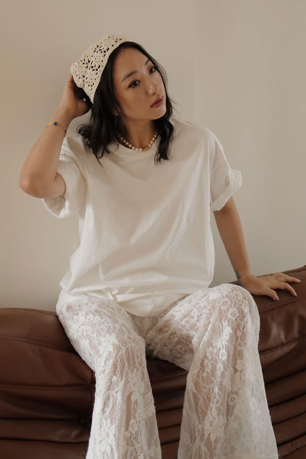 反折蕾絲百搭T恤