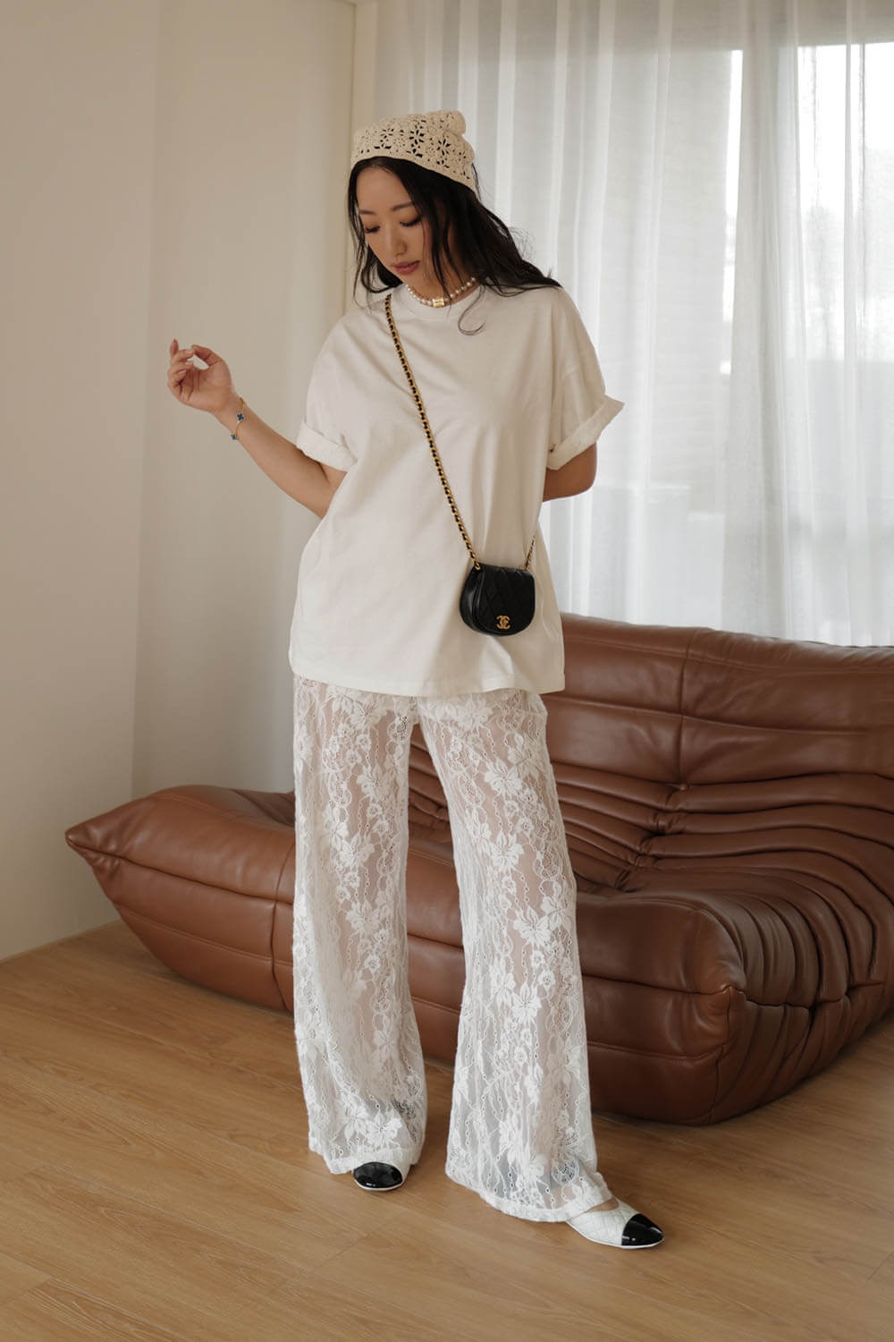 蕾絲透膚修飾長褲