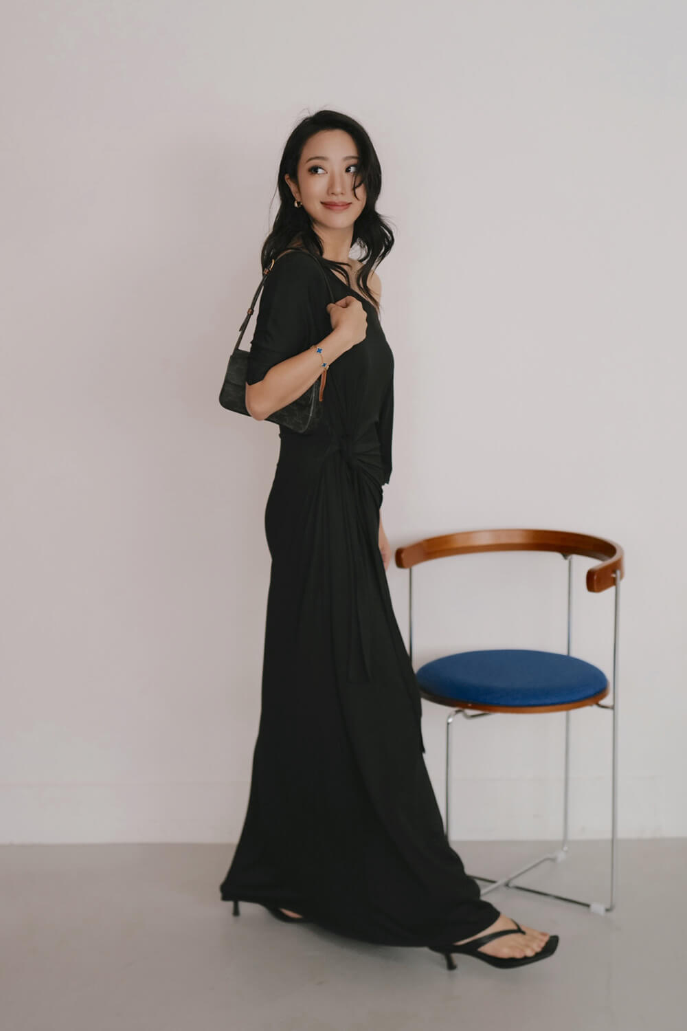 不對稱綁結長洋裝