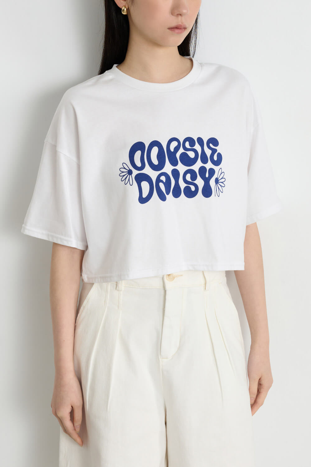 落肩小花印花T恤