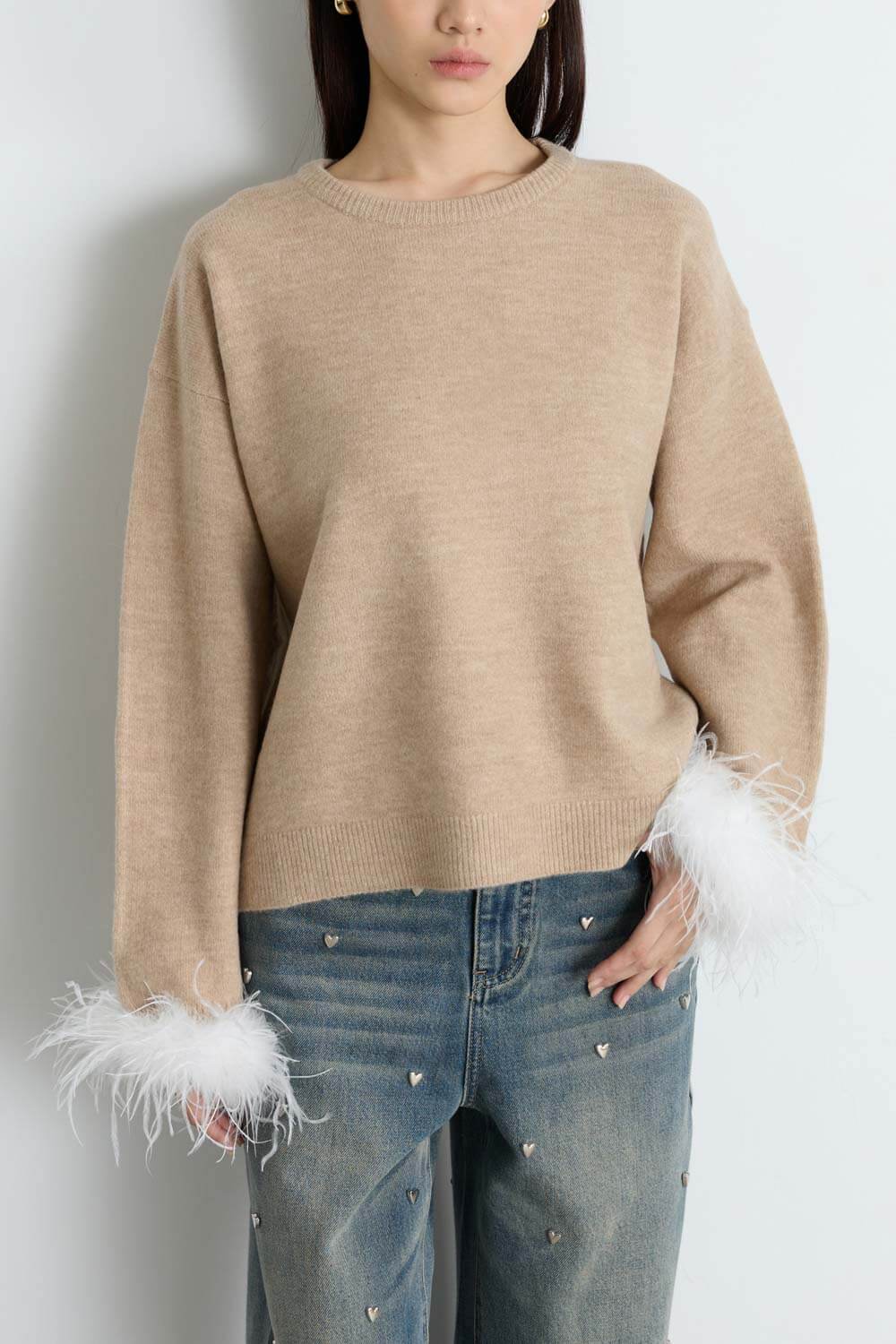 寬鬆羽毛接袖針織衫