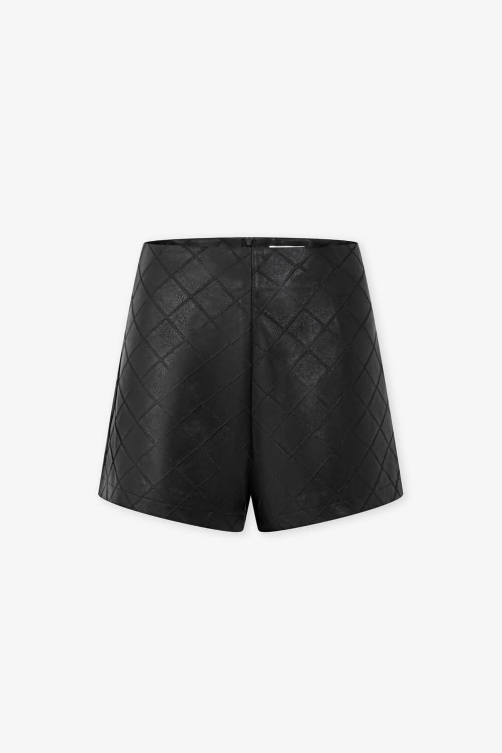 菱格壓紋仿皮短褲