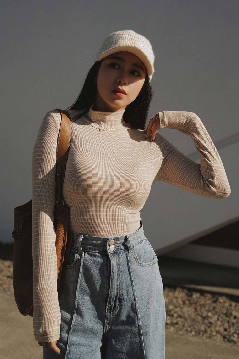 高領細條紋上衣