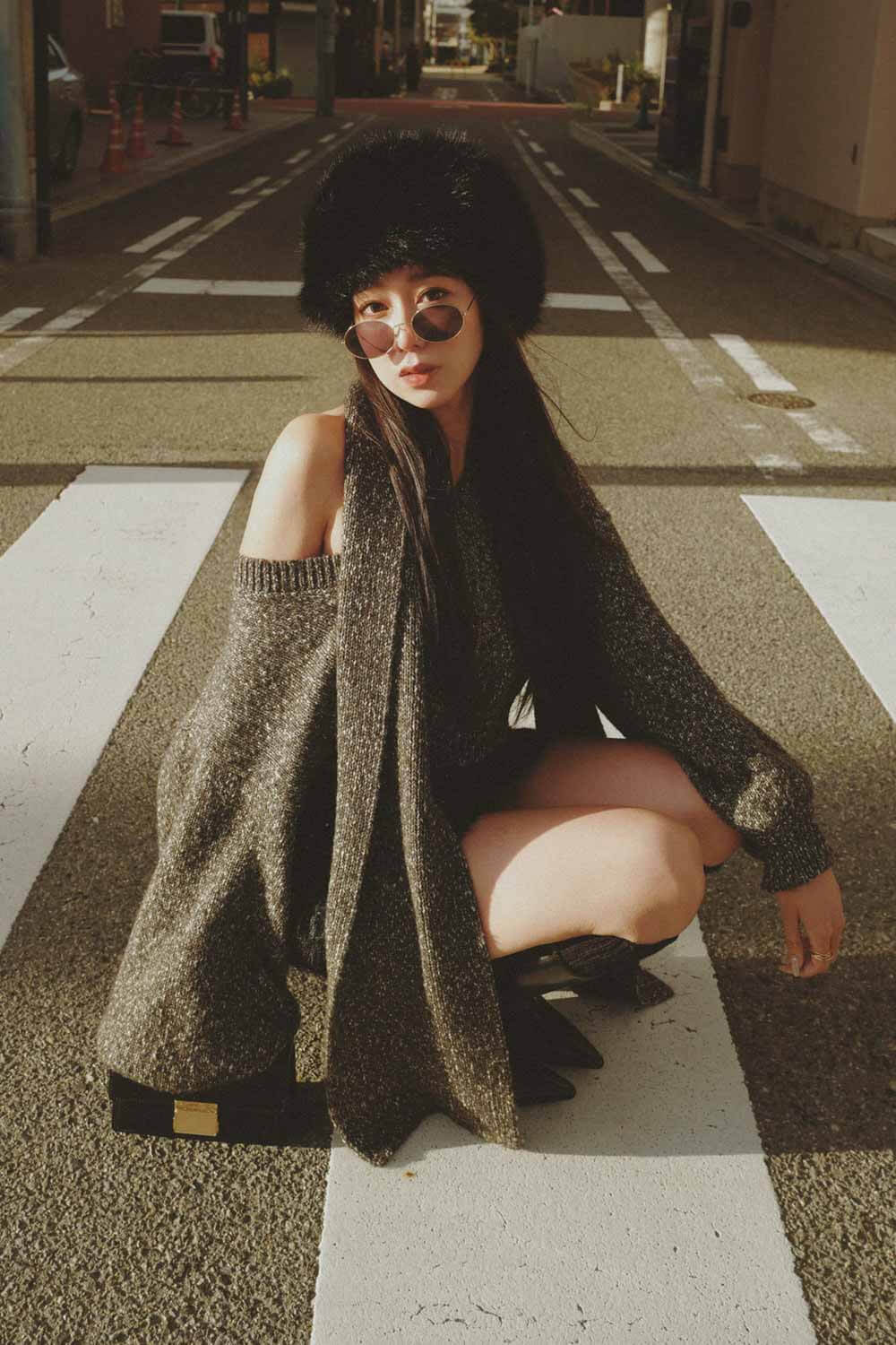 粗針花紗毛衣附圍巾