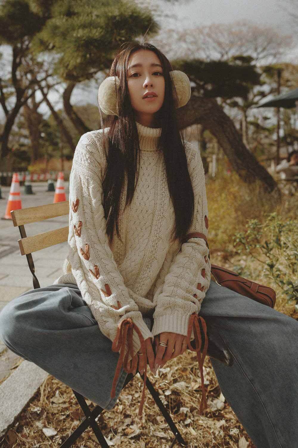 配色綁帶麻花針織上衣