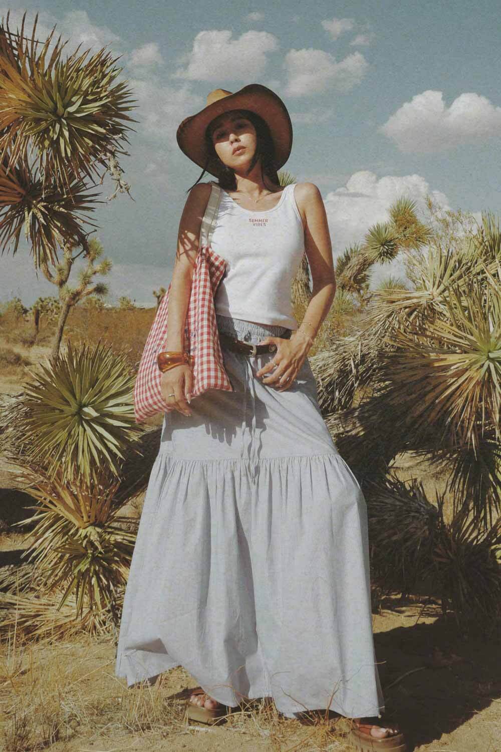 直條紋傘襬長裙