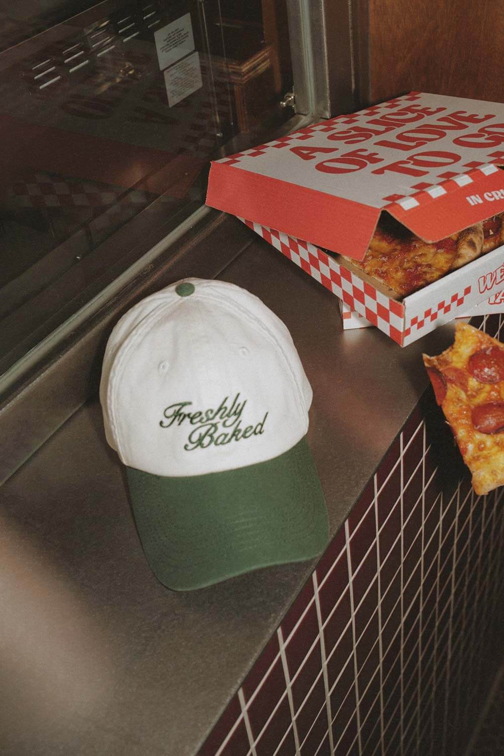 Freshly Baked繡花棒球帽