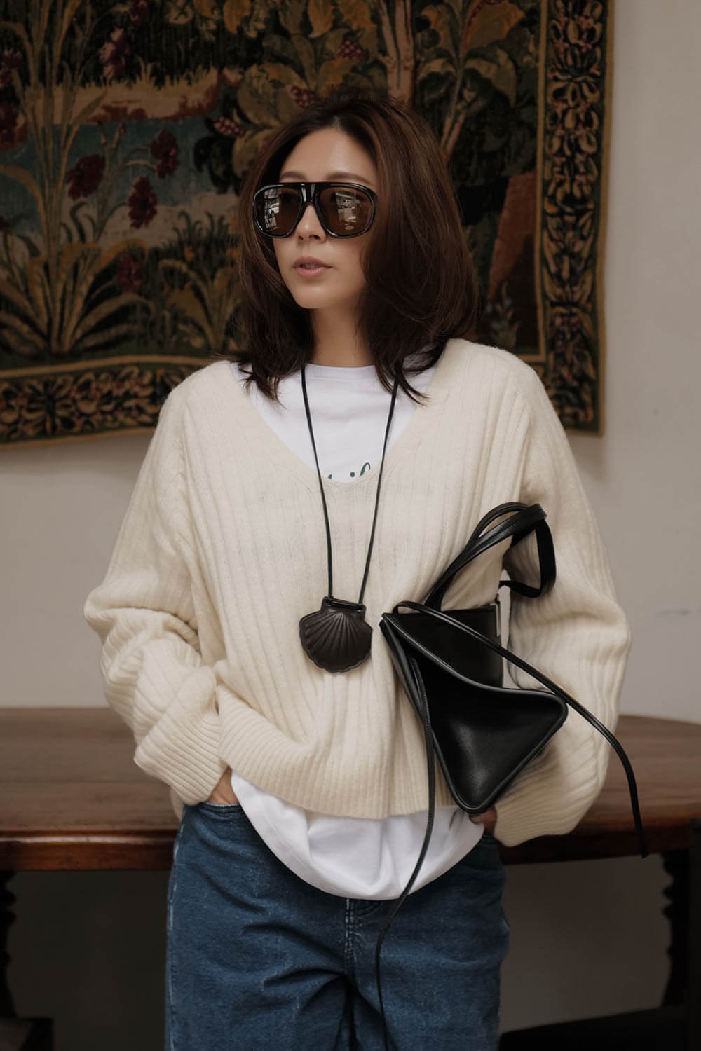 V領犛牛絨針織上衣