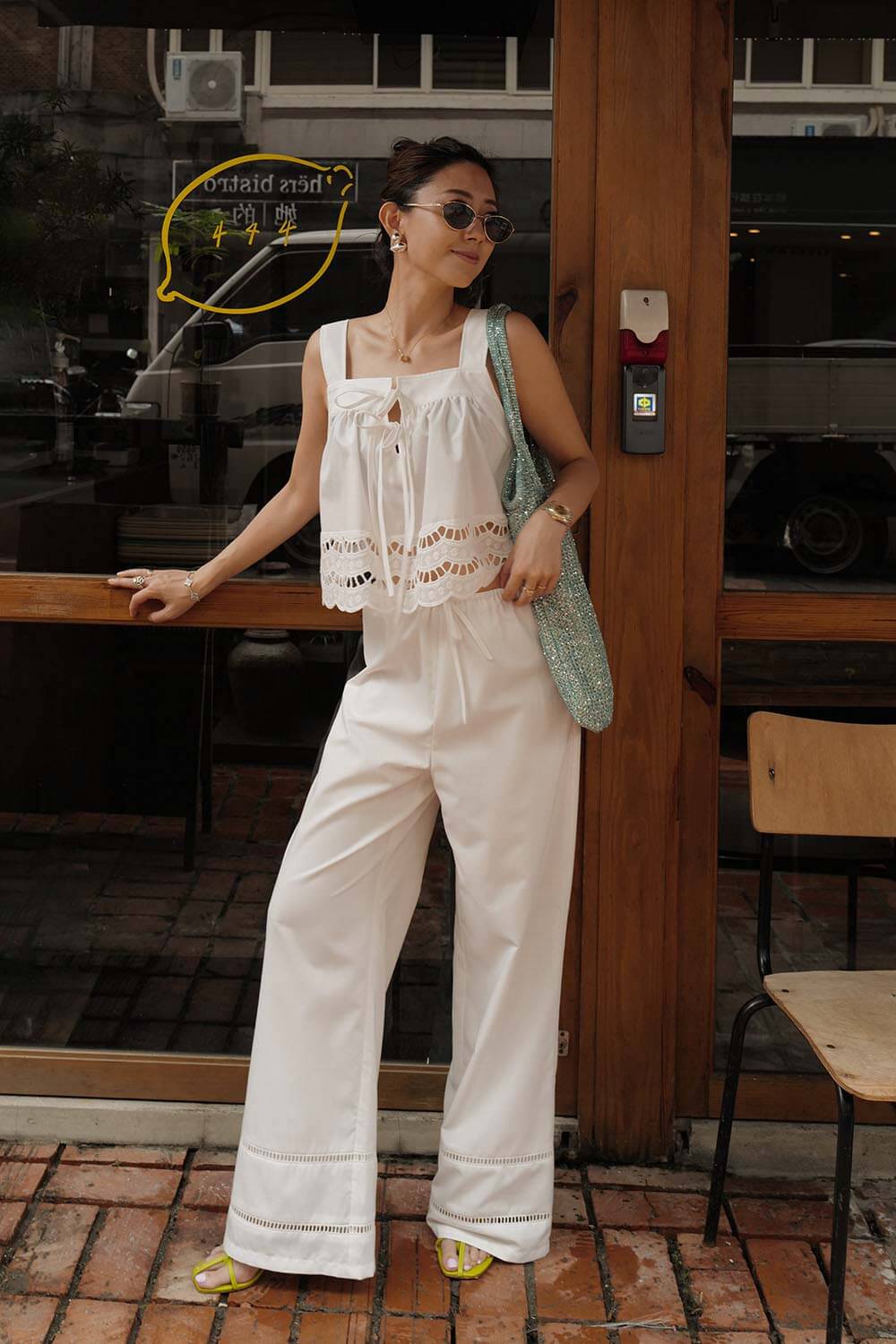 加長版蕾絲拼接長褲