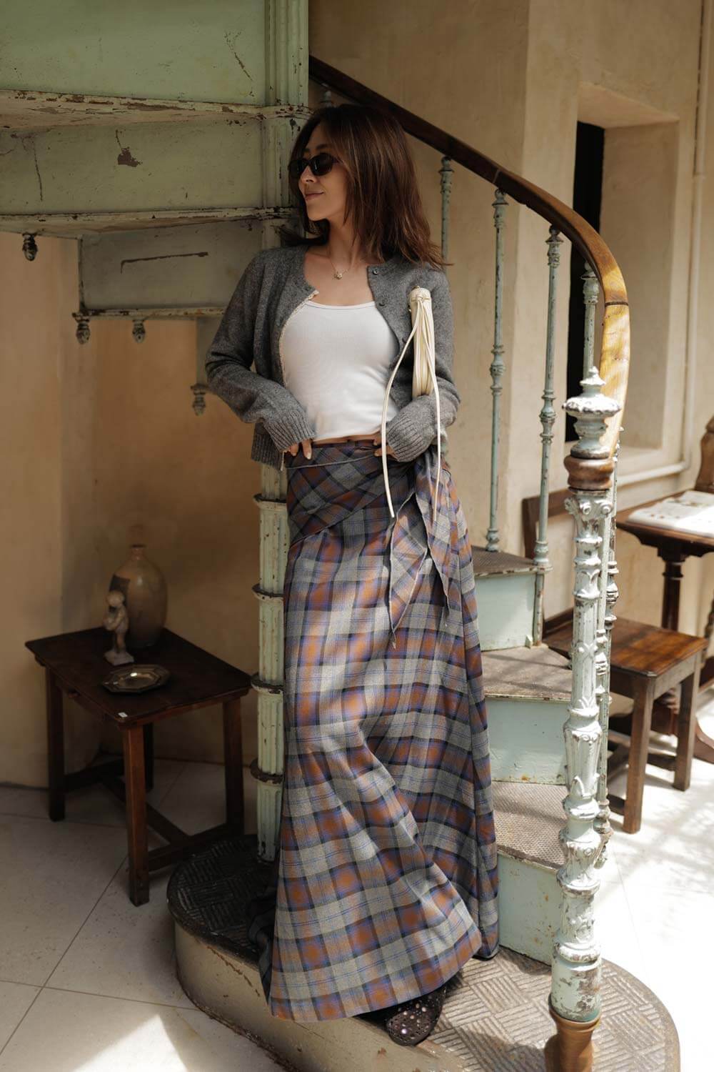 格紋傘擺開衩長裙(附三角巾)