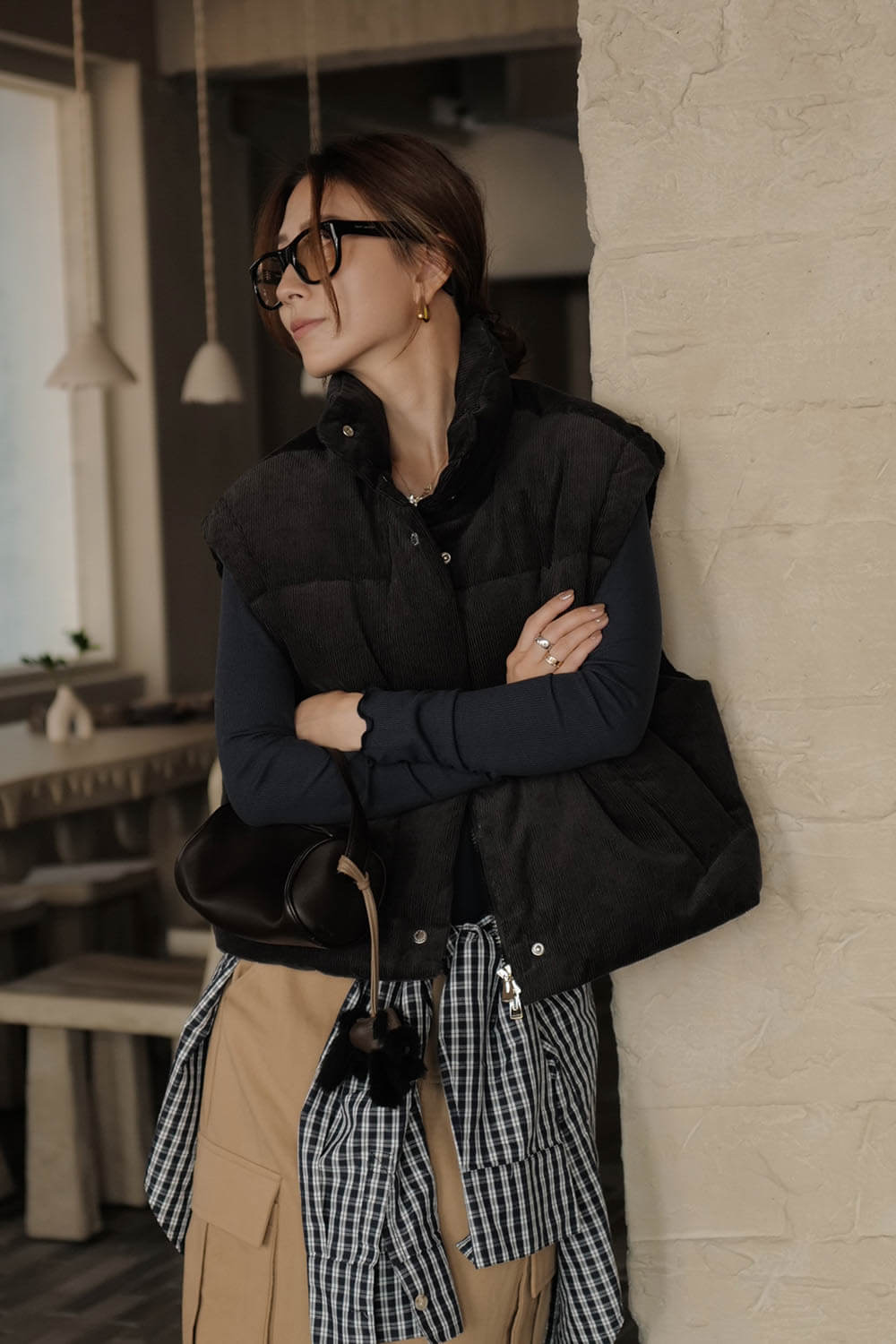 燈芯絨立領羽絨背心