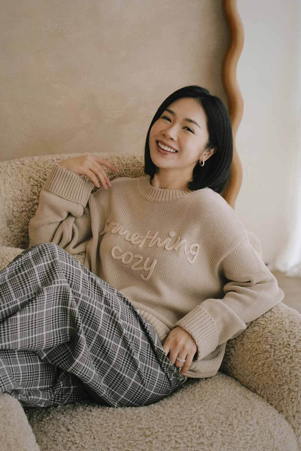 something cozy 繡飾毛衣