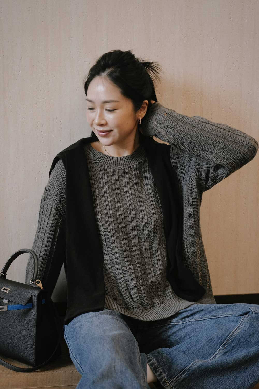 鏤空開衩針織上衣