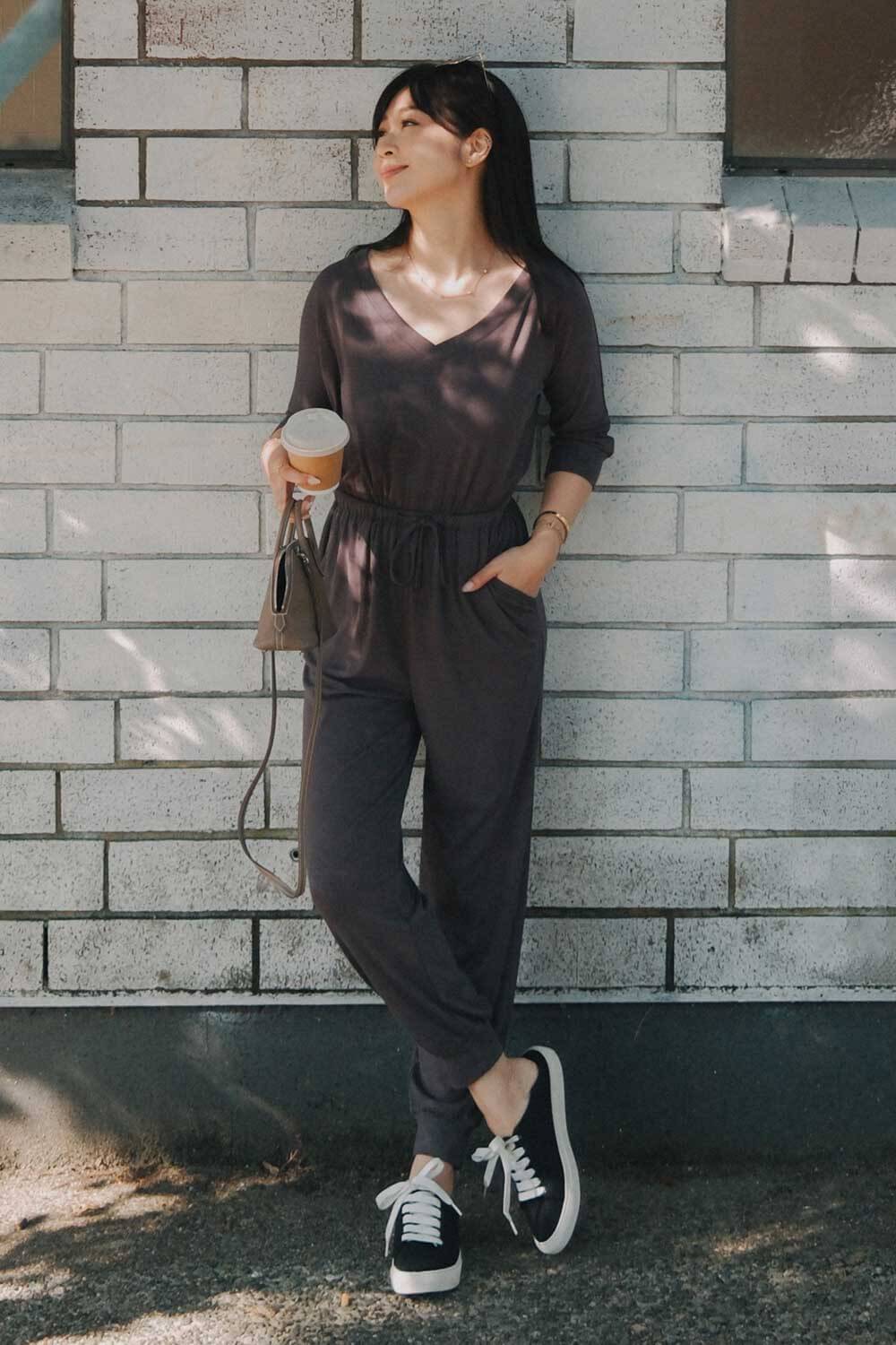 V領腰綁帶連身褲