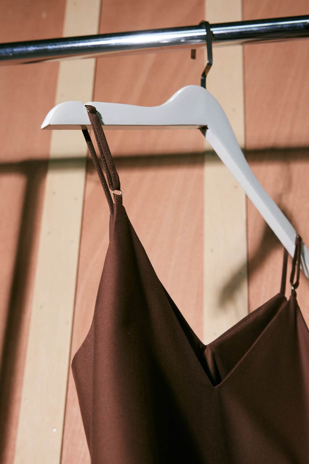 細肩帶傘狀背心