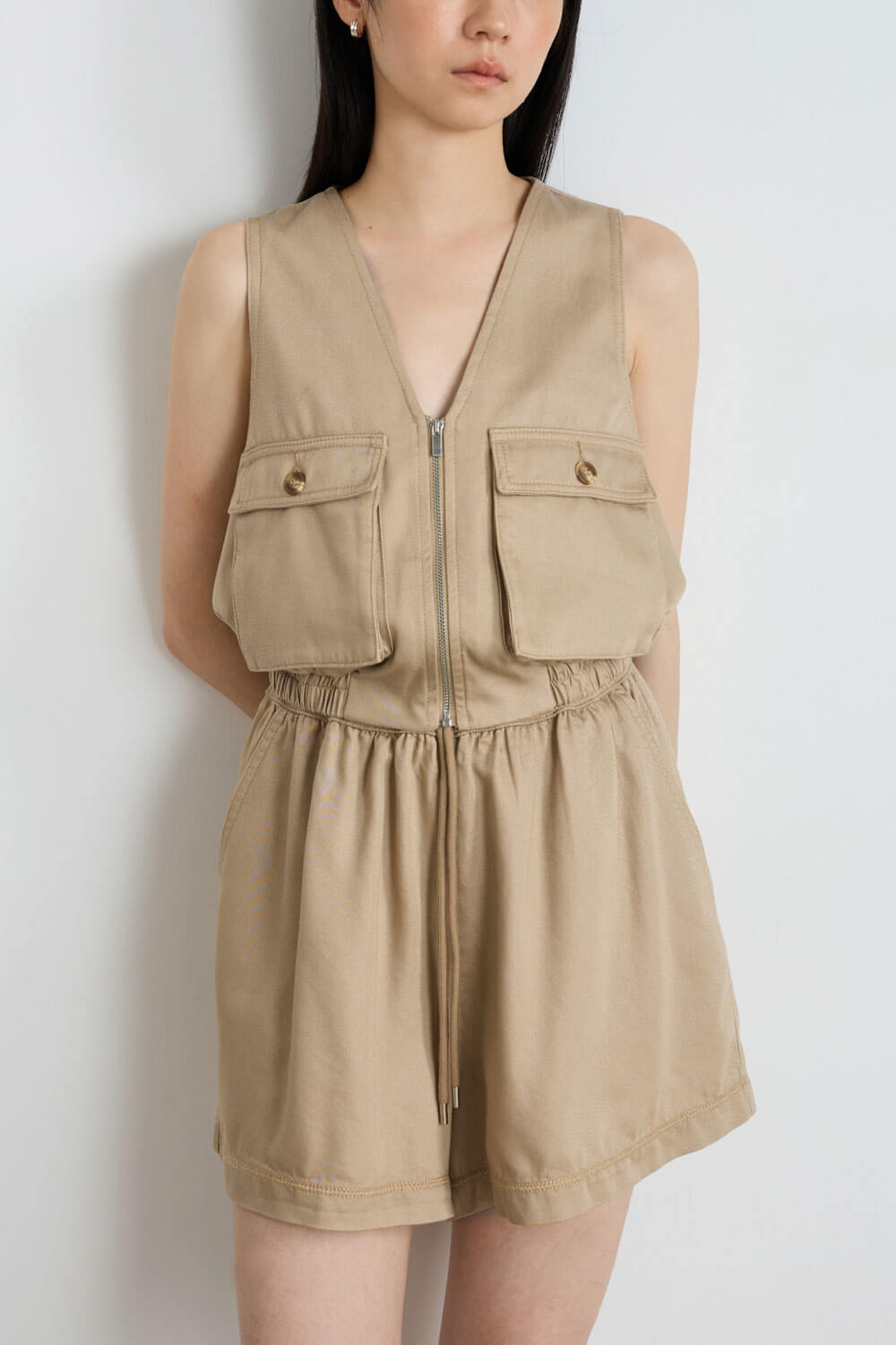 V領口袋無袖上衣