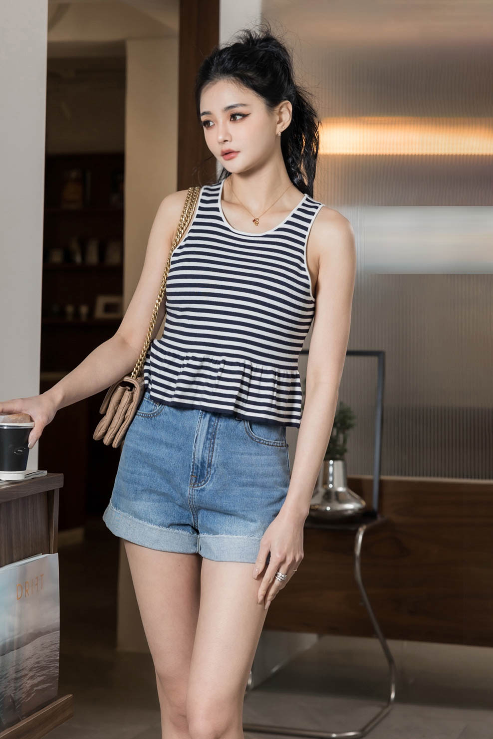 削肩條紋針織上衣