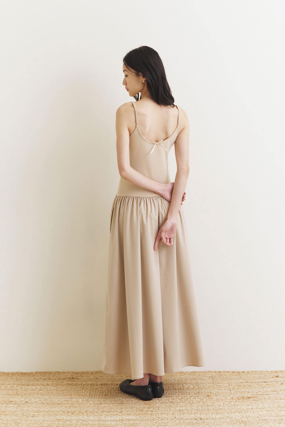 細肩帶抓褶洋裝